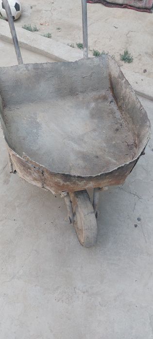 Arava qalin metaldan yasalgan