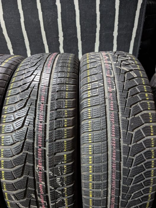 225/60R18 Hankook 6mm iarna in perfecta stare