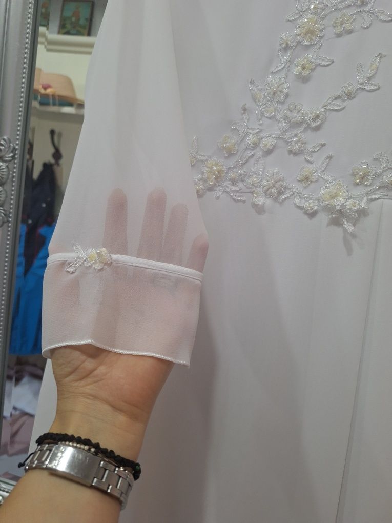 Rochie mireasa noua