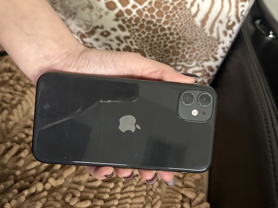 iPhone 11 64gb (АКБ 72%)