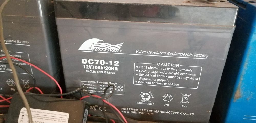 Acumulatori cu gel 70A