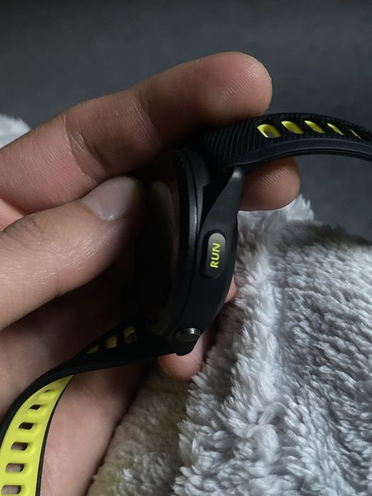 Часовник Garmin forerunner 265s