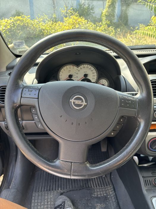 Opel corsa 2001 г. Автомат
