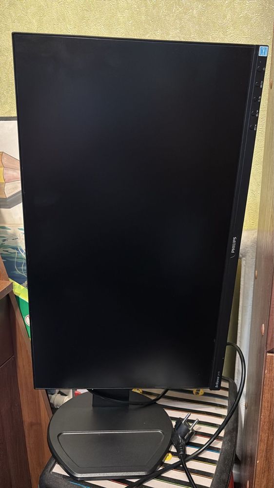 Монитор PHILIPS 241B8QJEB/01 [23.8” IPS, 1920x1080, 60 Гц, 5 мс]