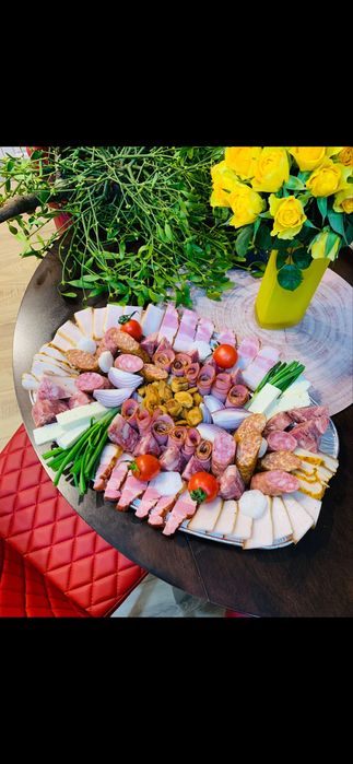 Platouri aperitive de Craciun- bogate, festive, facute in casa