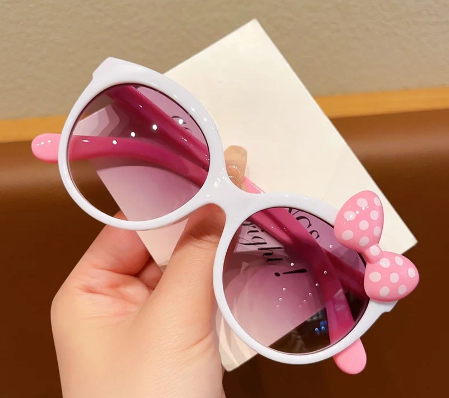 Ochelari de soare hello kitty alb cu fundita