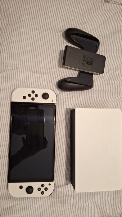 Nintendo Switch / nou fara cutie