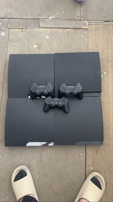 PlayStation 3 Slim с топ играми и джойстиком