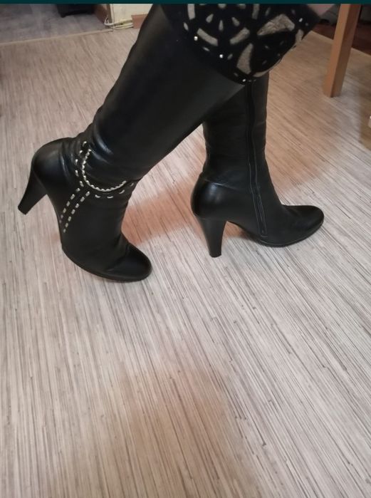 Сапоги демисезонные.