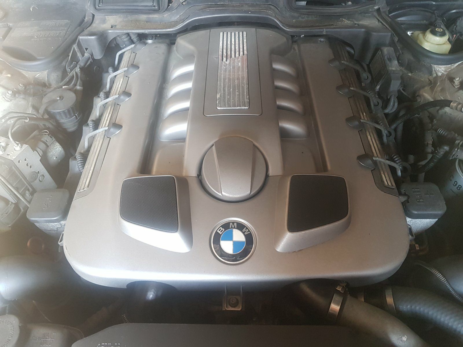 BMW 740D V8 4000 cm3 330 коня / E38