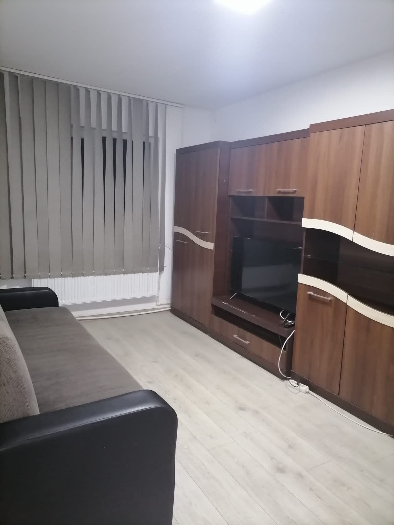 Inchiriez apartament 2 camere complet mobilat și utilat