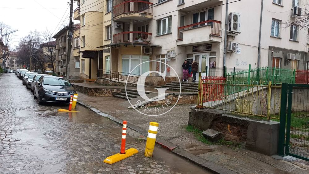 Продава се Гараж / Паркомясто в Перник, Център - 37 кв.м за 744 €/кв.м - Снимка #2