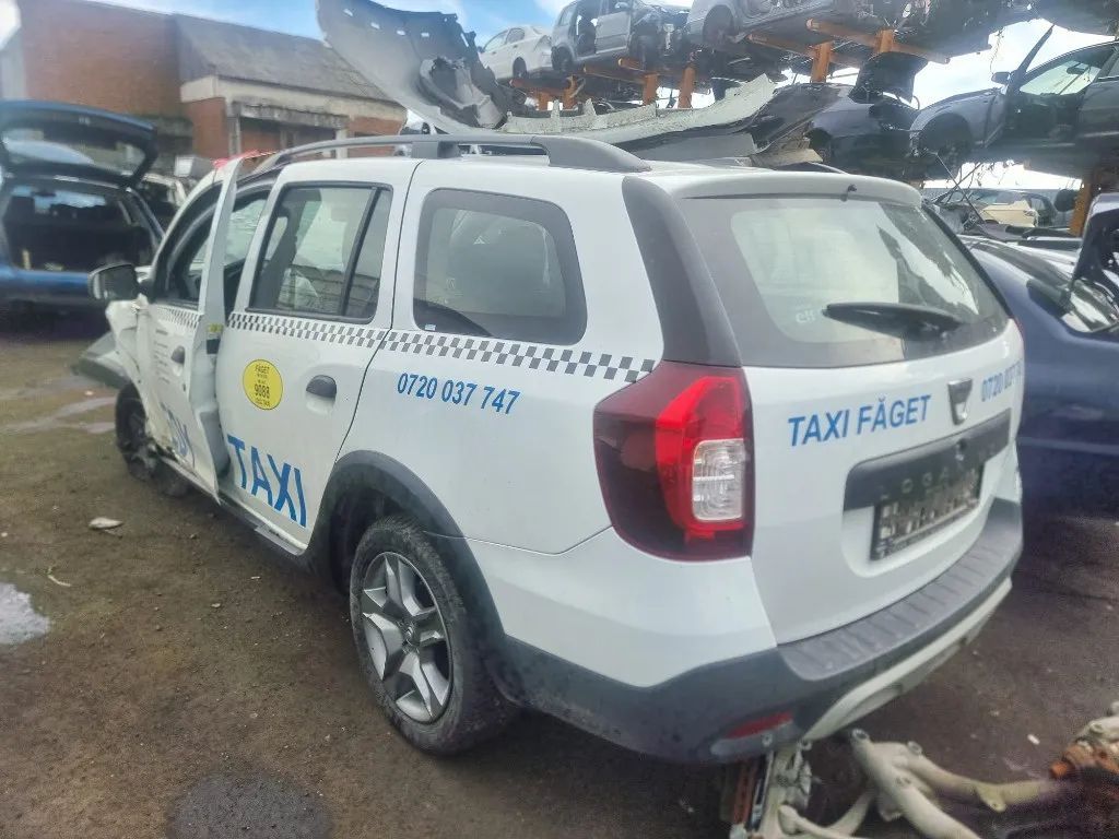 Dezmembrez Dacia Logan 2 facelift MCV, an 2018, motor 1.5 dci cutie de viteze manuala 5+1 trepte
