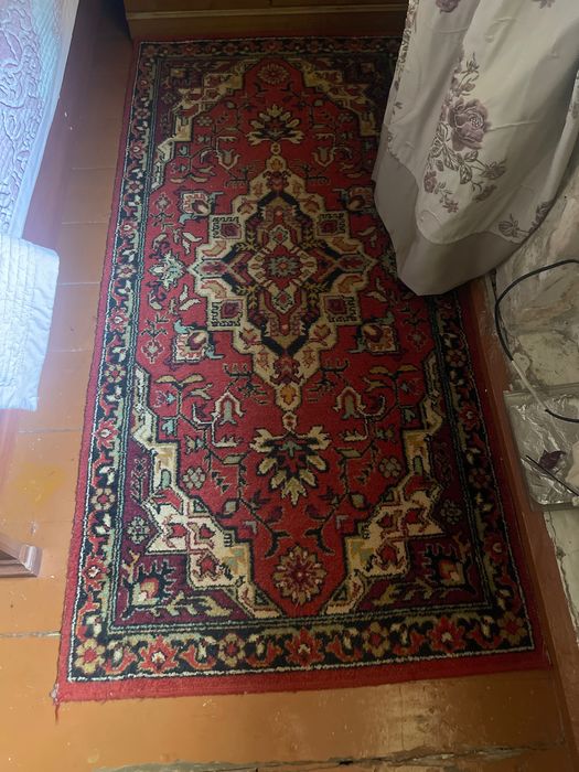 Ковры шерстяные 10 штук, разных размеров