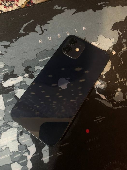 Продам iPhone 12  64g