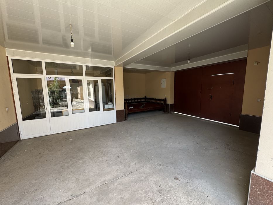 Oq toshda dacha sotiladi 115000$