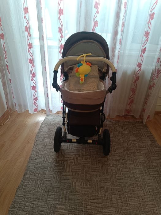 Vând cărucior bebe