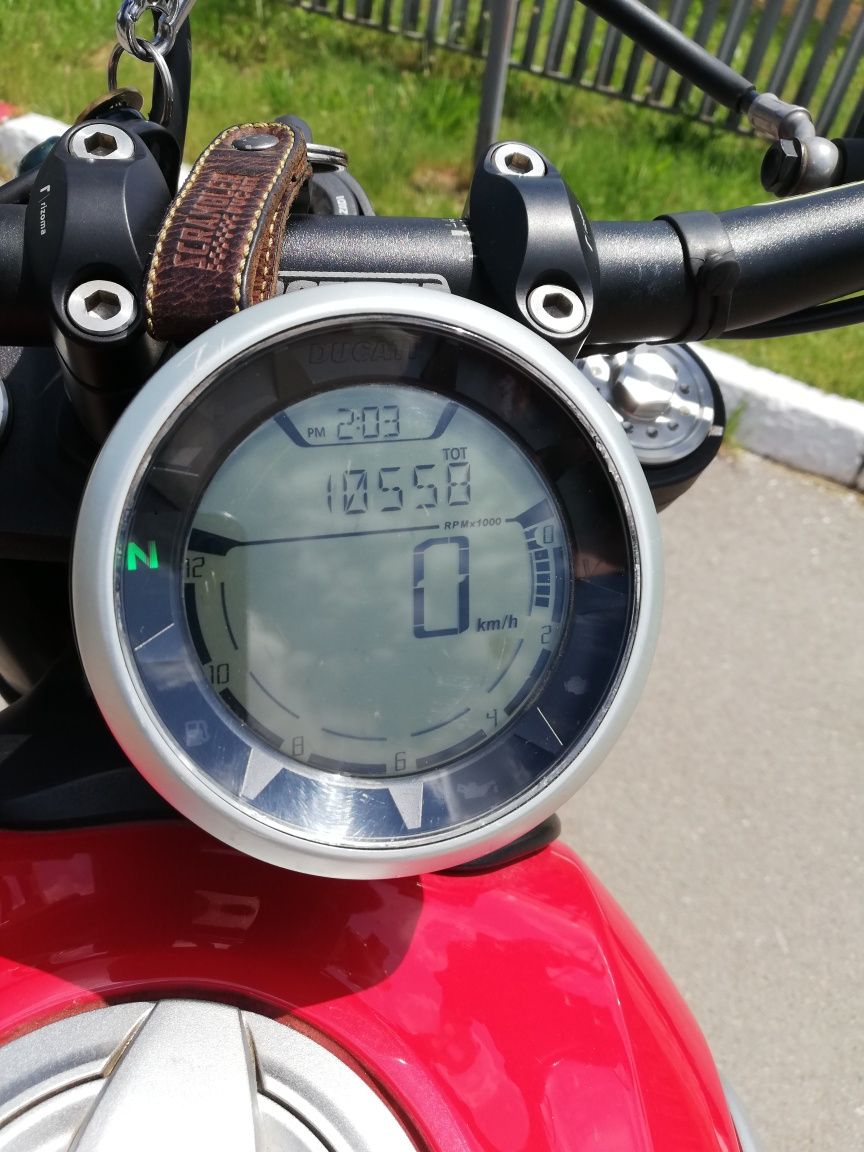 Ducati Scrambler Icon Red 800