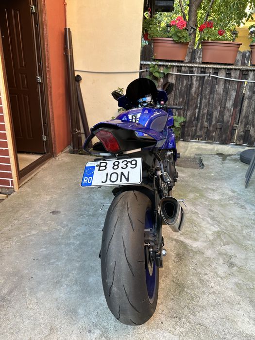 Yamaha R1 Model 2024