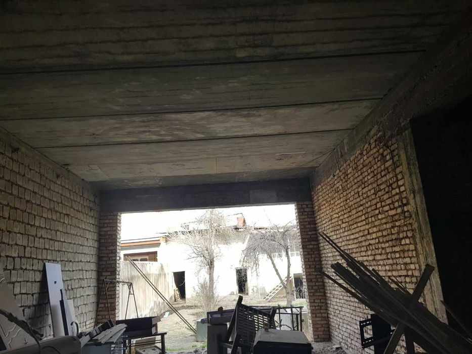 Hovli sotiladi, 8 sotix, karobka holatda