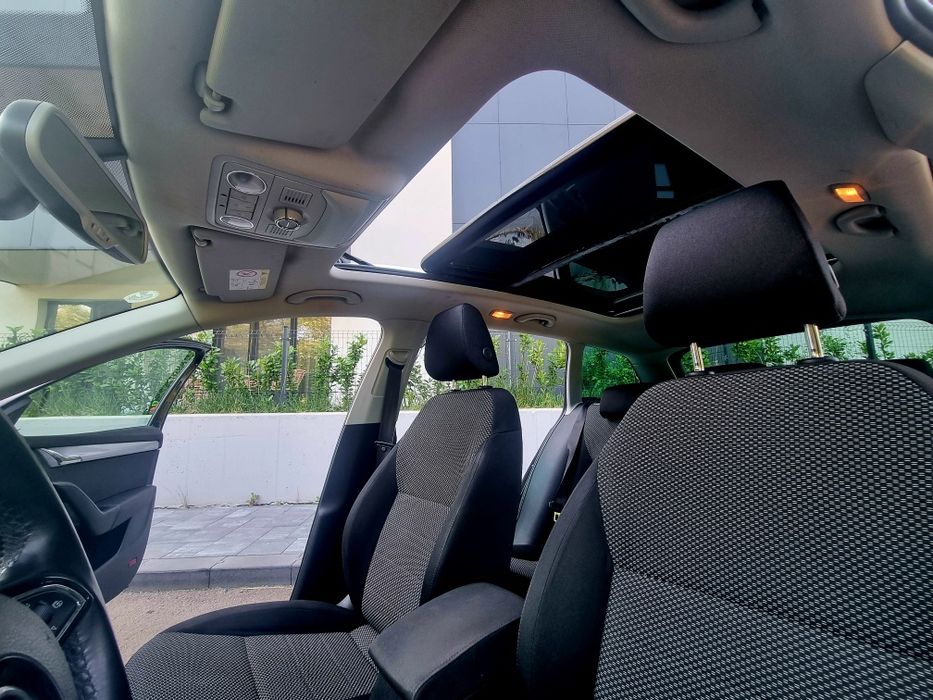 Skoda 1.6TDI Panoramic ,scaune încălzite RATE SAU CASH