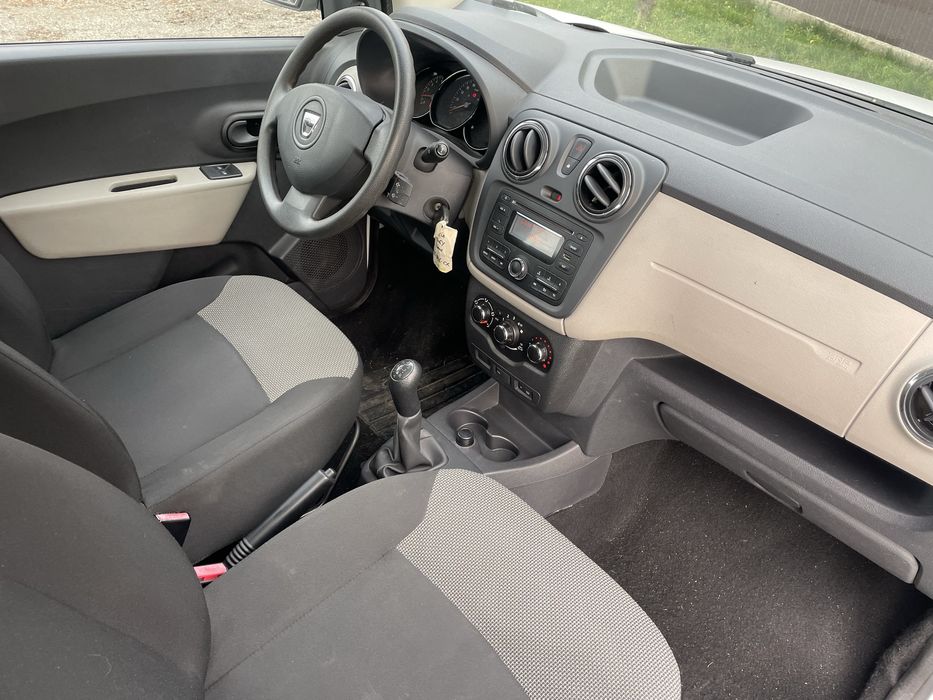 Dacia Lodgy 1.6 benzina 7 locuri