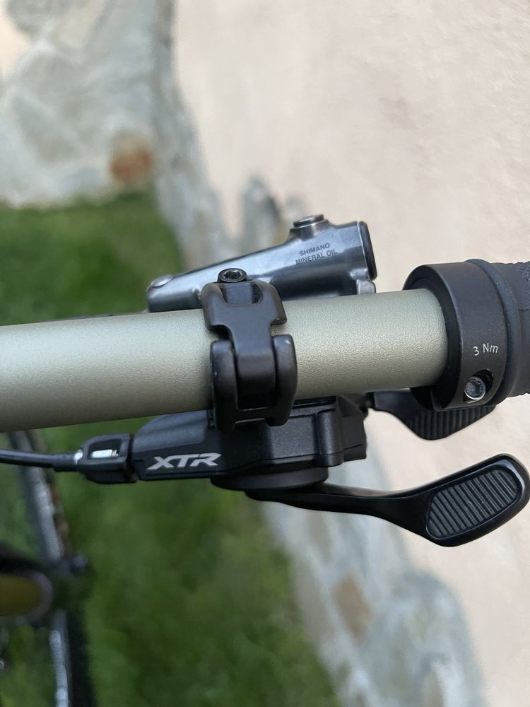 Canyon Torque 2023 CF 9 L размер КАТО НОВО