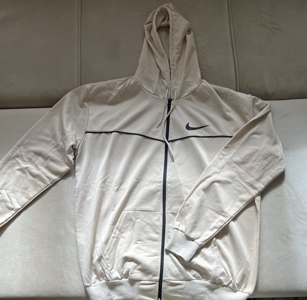 Спортен екип “Nike”