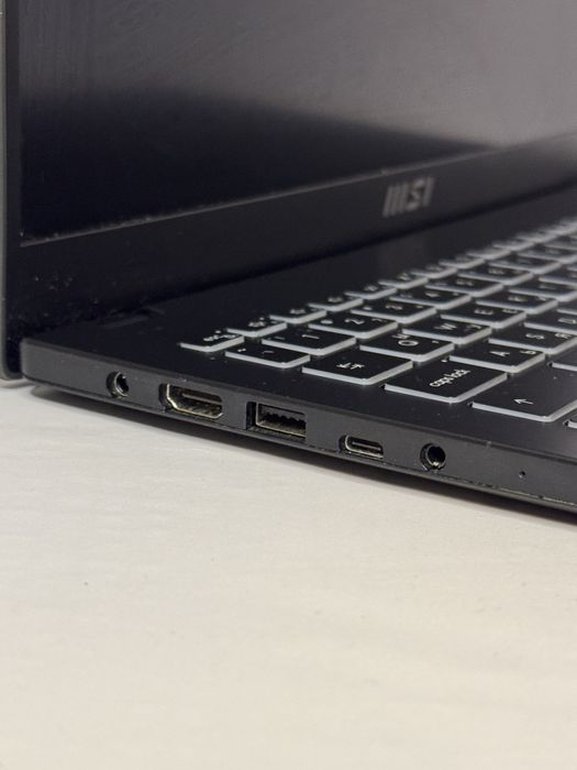 MSI Modern 15 B7M
