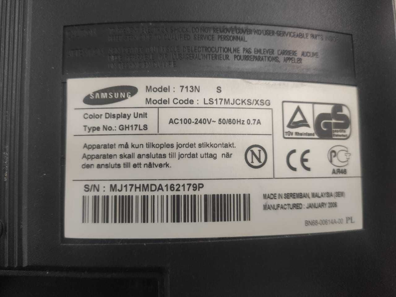 Монитор Samsung SyncMaster 713N
