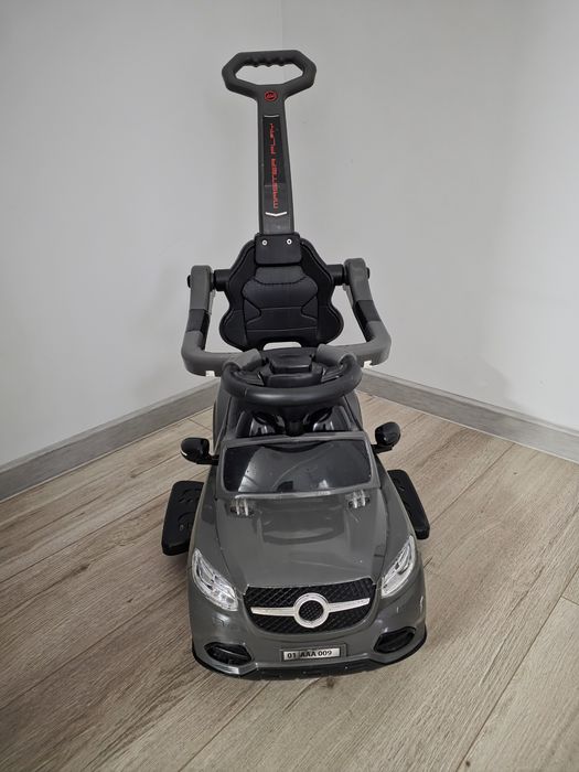 Детская машинка, в хорошем состоянии