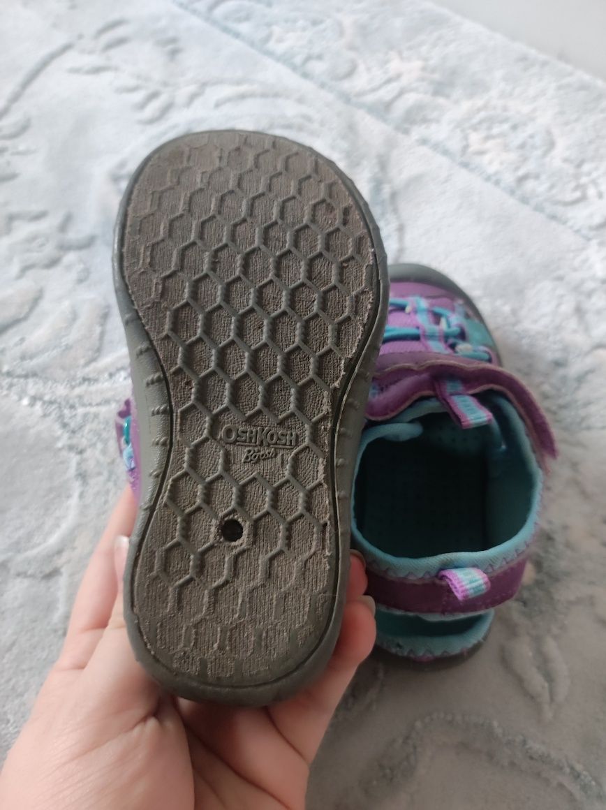 Sandale ușoare pentru fetițe mărimea 23