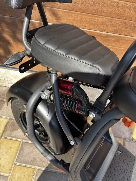 Vand scuter electric harley