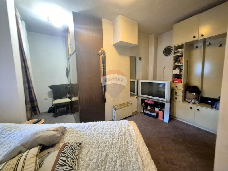 Продава се Четиристаен апартамент в Варна, Лятно кино Тракия - 100 кв.м за 2330 €/кв.м - Снимка #4