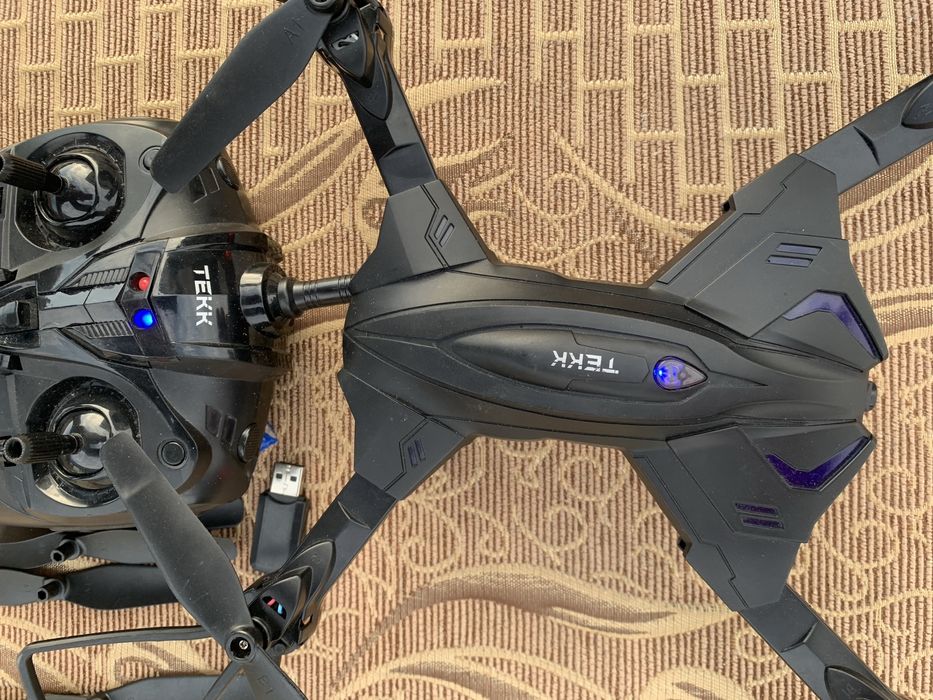 Drona Tekk Ghost, cu camera