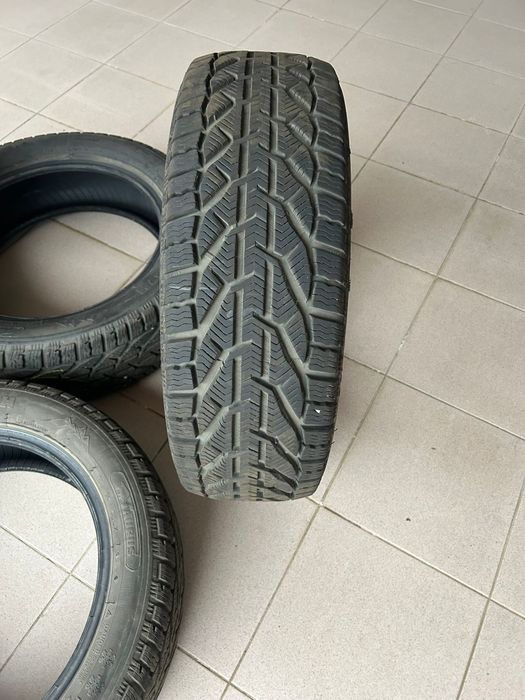 Set 4 anvelope iarna Taurus