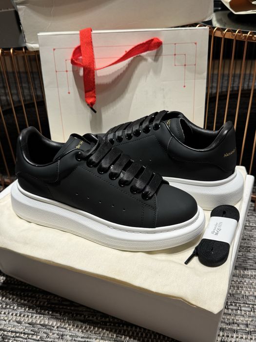 Alexander McQueen Black/White Дамски Обувки 38EUR + Кутия