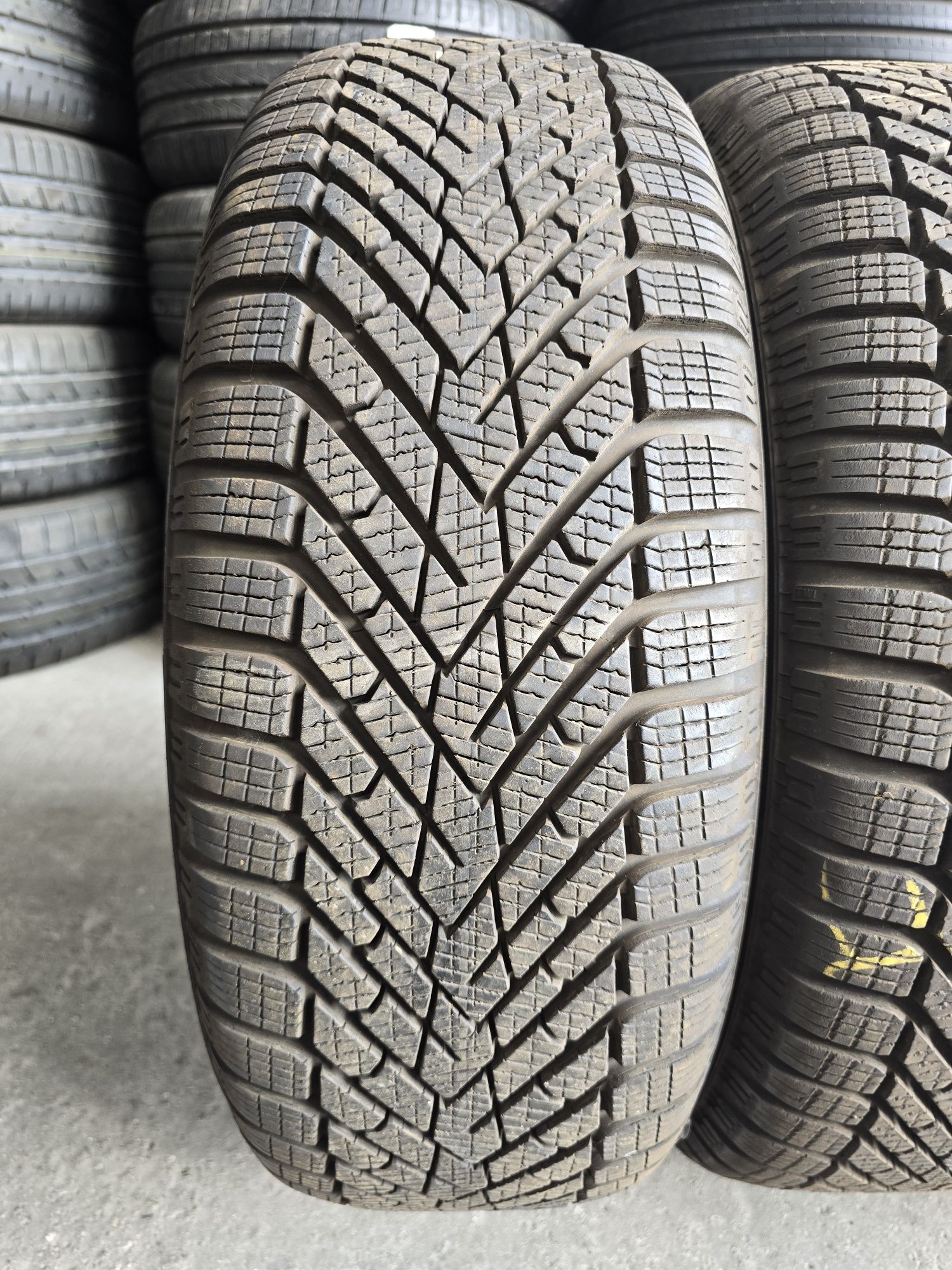 205/60/16 PIRELLI 4бр