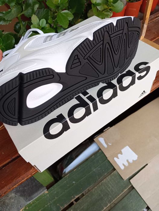 Дамски оригинални маратонки Adidas