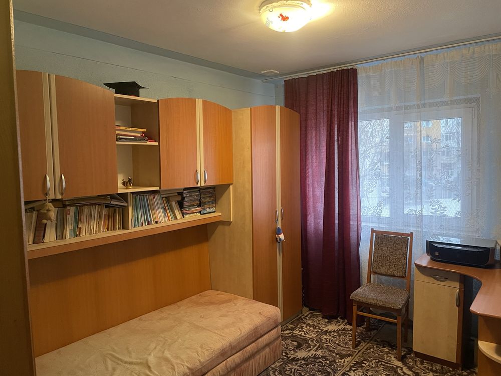 Vand apartament 3 camere tulcea