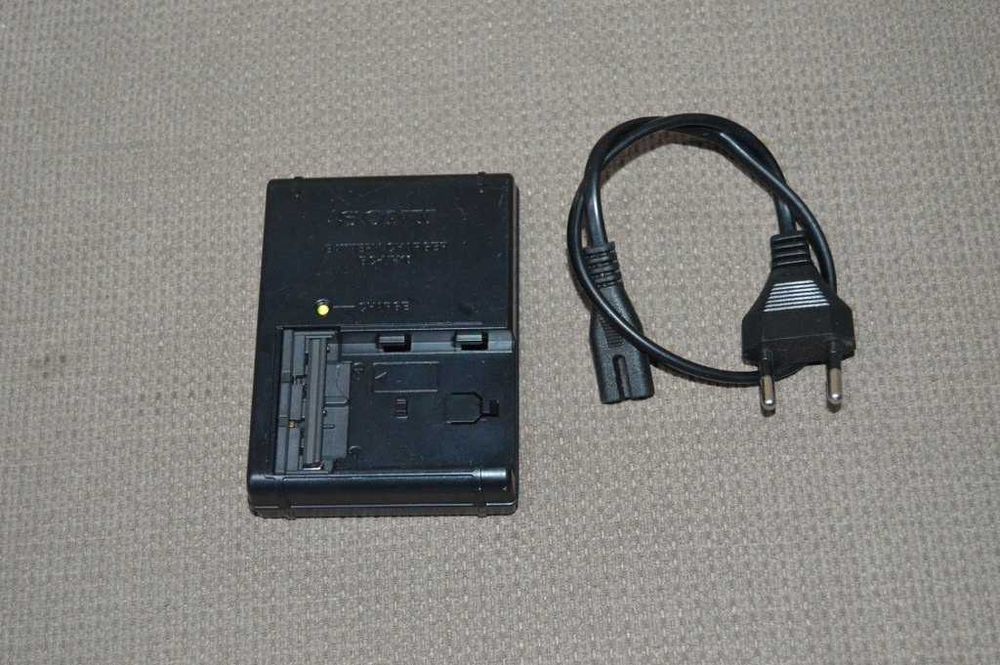 Incarcator acumulatori SONY BC-VM10
