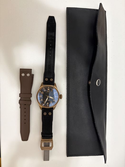 Мъжки часовник IWC Big Pilot Mr Porter