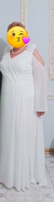 Продам платье  срочно