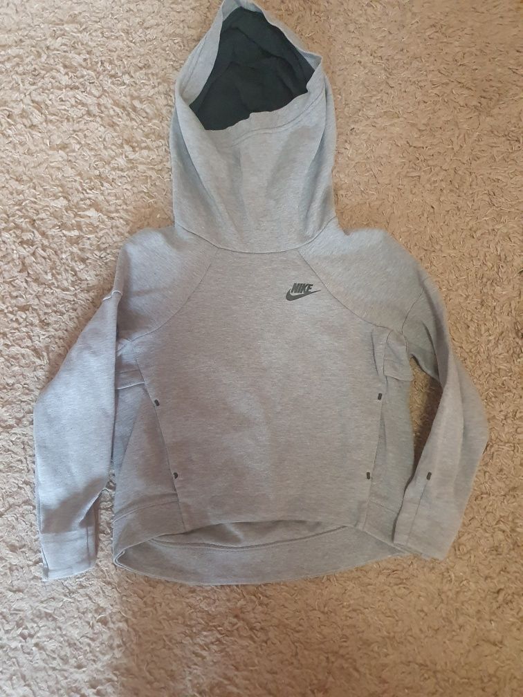 Nike tech hoody 132-146см 10-12yrs
