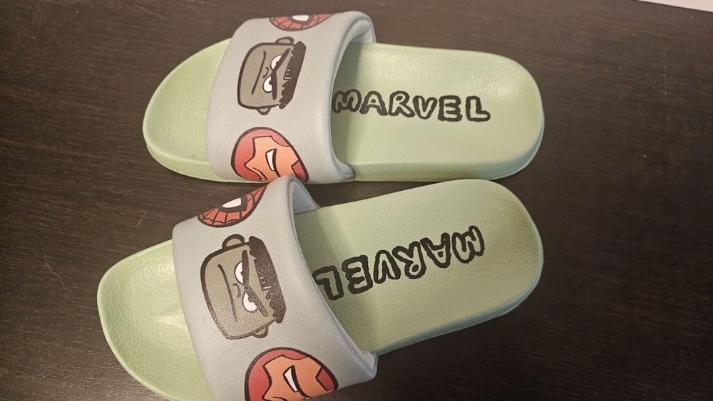 Șlapi de baie H&M copii verde/Marvel EU 28/29