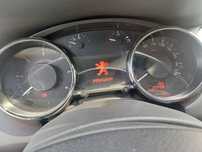 Vând Peugeot 5008, 1.6 hdi, 2010, înmatriculat în RO în noiembrie 2024