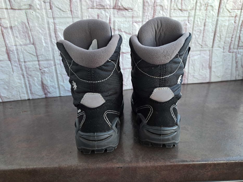 детски ботуши,зимни обувки,боти,апрески,Lowa номер31 за момче,