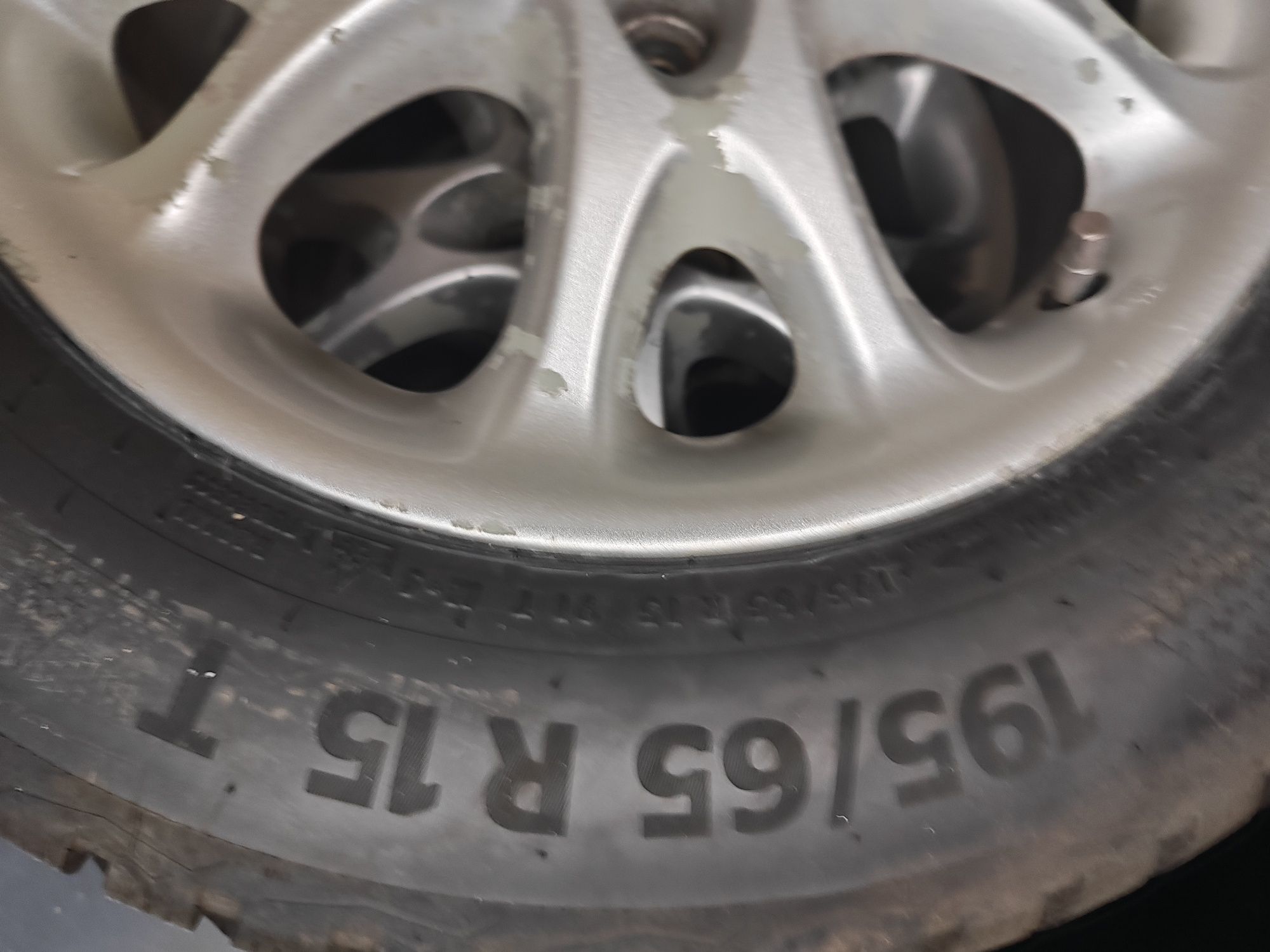 Зимни Гуми континентал ts 870 нови с джанти алфа 15/5x98/