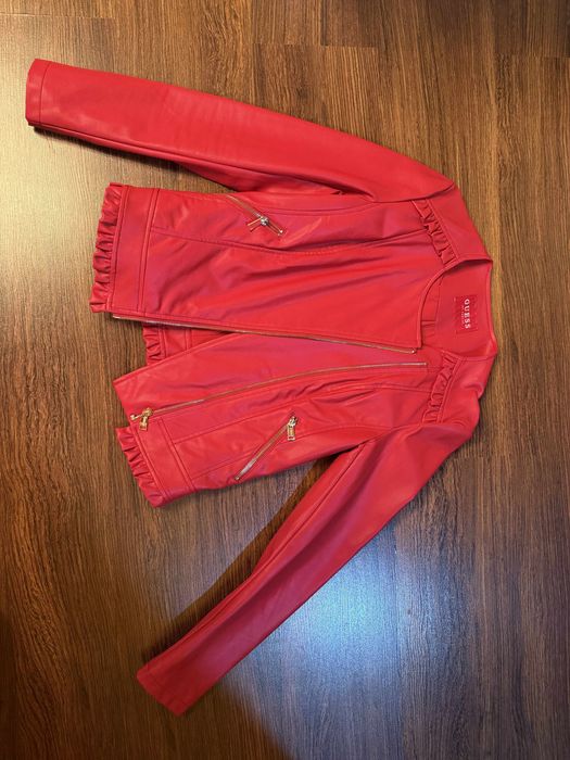 Дамски якета Guess