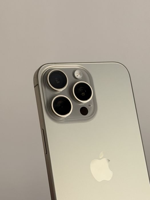 Iphone 15 pro max 256, 2 Sim карты,  заряд 88%